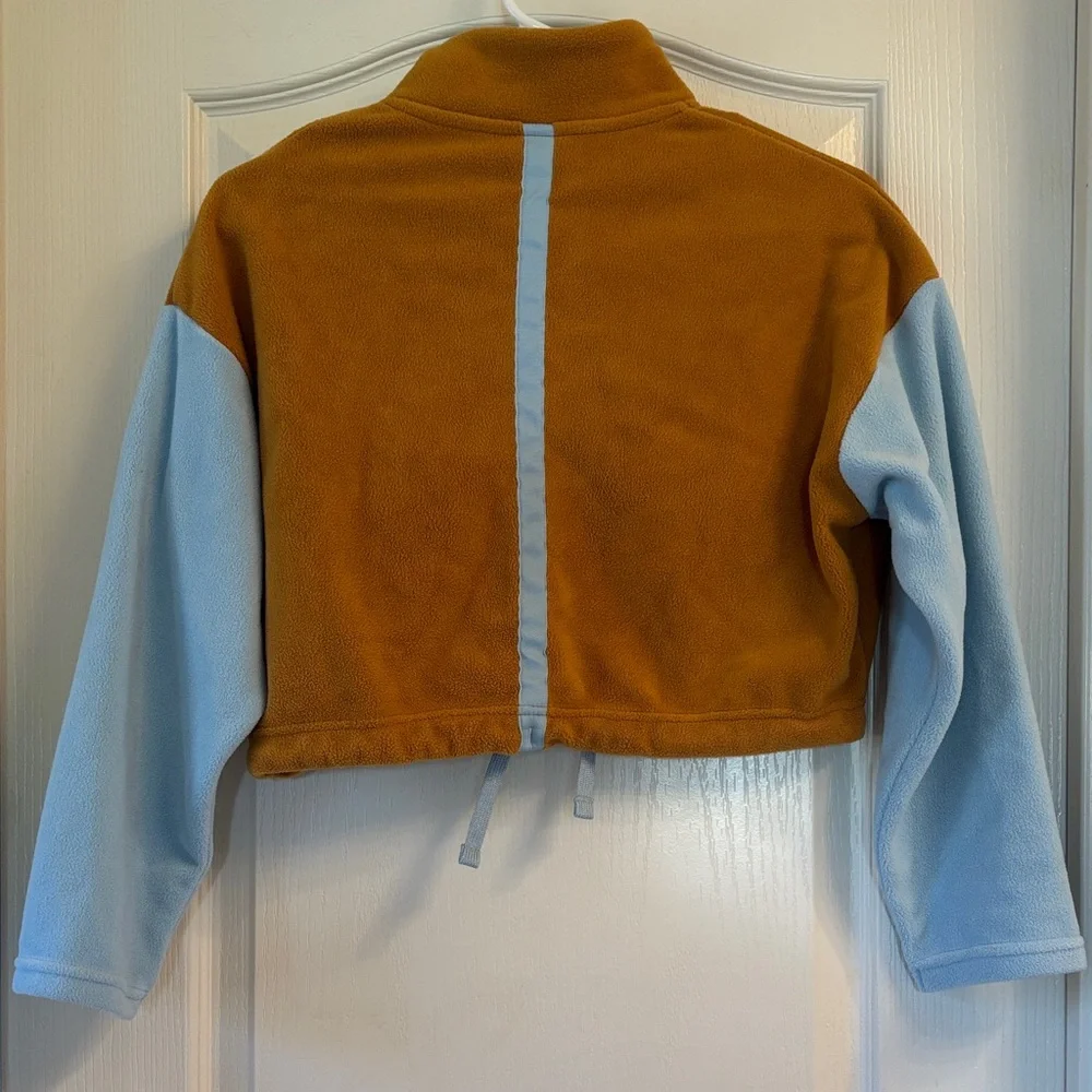 Nike Multicolor Cropped Fleece Pullover - Picture 3 of 3